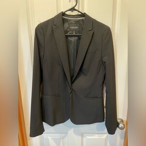 Banana Republic black wool blazer. Size 6 tall. EYC. Maybe worn once.